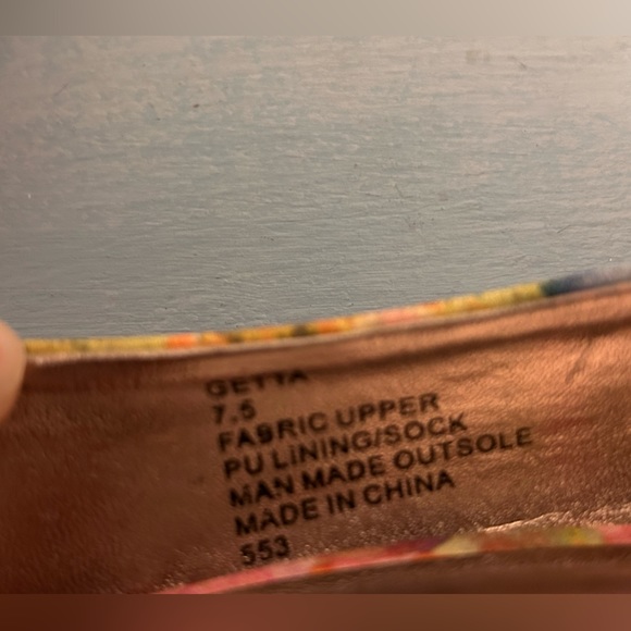 Madden Girl Size 7.5 - Picture 7 of 11